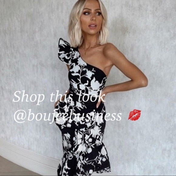 H&M One-Shoulder Swimsuit Bodysuit - Picture 8 of 12